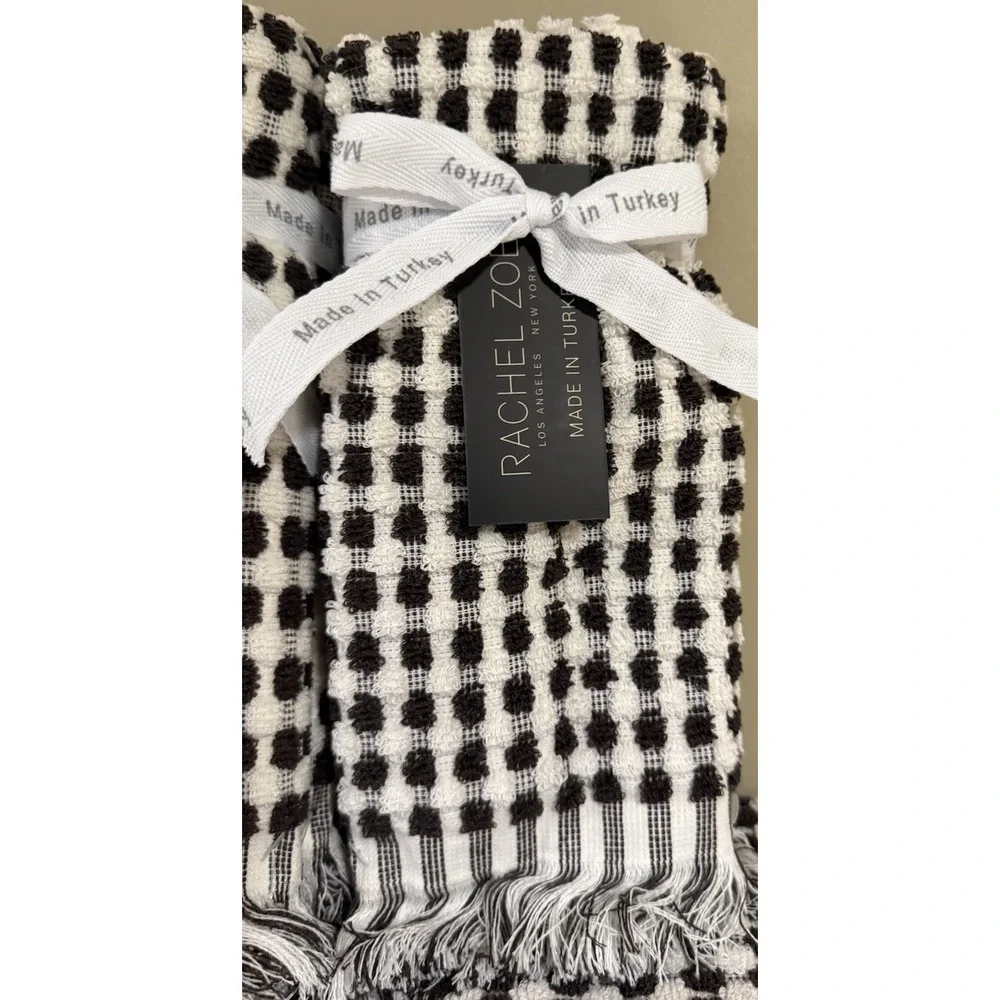Rachel Zoe Towel Set 30x56 16x30 12x18. 6 Pieces In Set! New With Tags!